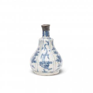 China, a blue and white 'kraak porselein' vase, Wanli period (1573-1619) – kavel bij Veilinggebouw De Zwaan, Amsterdam