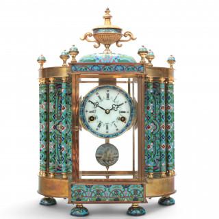 Koperen pendule met cloisonné decoratie, 20e eeuw – kavel bij Veilinggebouw De Zwaan, Amsterdam