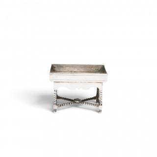 Miniatuur, kaart- of betaaltafel ( blad ontbreekt ), Westzaandam, eind 17e eeuw – kavel bij Veilinggebouw De Zwaan, Amsterdam