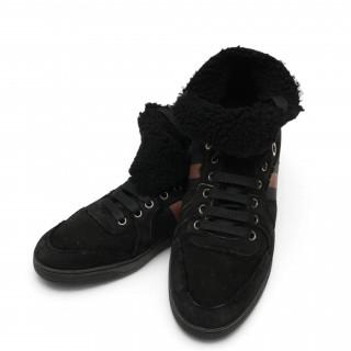 Gucci black with brown web suede sneakers, circa 00s – kavel bij Veilinggebouw De Zwaan, Amsterdam