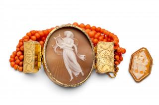 A cameo ring and bracelet – kavel bij Veilinggebouw De Zwaan, Amsterdam
