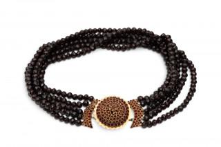 A traditional Dutch garnet choker necklace – kavel bij Veilinggebouw De Zwaan, Amsterdam