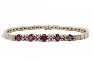 A ruby and diamond bracelet, 1960's - 1970's – kavel bij Veilinggebouw De Zwaan, Amsterdam