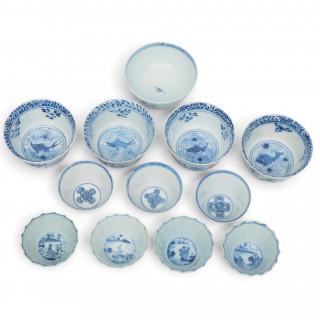 China, a collection of blue and white porcelain cups and saucers, 18th-19th centuries – kavel bij Veilinggebouw De Zwaan, Amsterdam