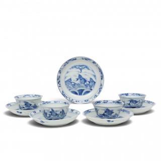China, a set of four blue and white porcelain cups and five saucers, 18th century – kavel bij Veilinggebouw De Zwaan, Amsterdam