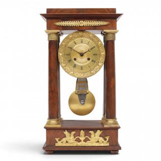 Frankrijk, mahoniehouten kolompendule, circa 1830 – kavel bij Veilinggebouw De Zwaan, Amsterdam