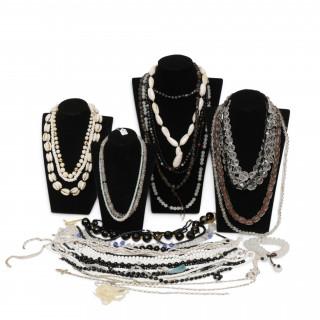 39784389