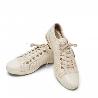 Dolce & Gabbana cream perforated leather logo sneakers, circs 00s – kavel bij Veilinggebouw De Zwaan, Amsterdam
