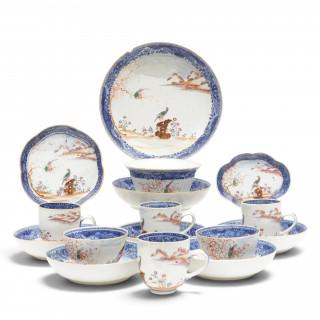 China, a famille rose porcelain part tea-service, Qianlong period (1736-1795) – kavel bij Veilinggebouw De Zwaan, Amsterdam
